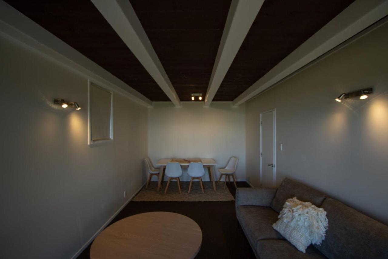 Wills On The Water Beachfront Apartment Bell Block Exterior foto