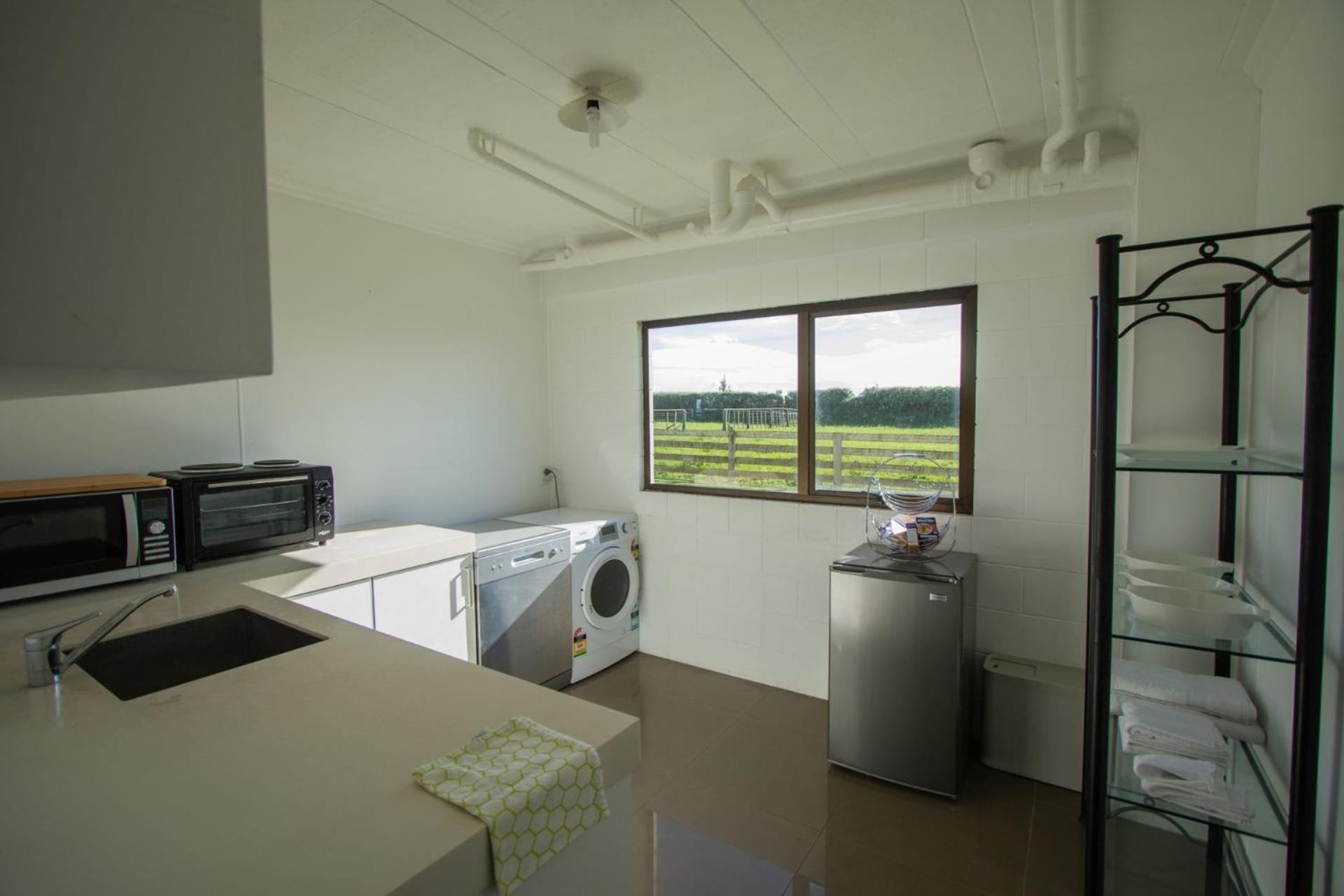 Wills On The Water Beachfront Apartment Bell Block Exterior foto